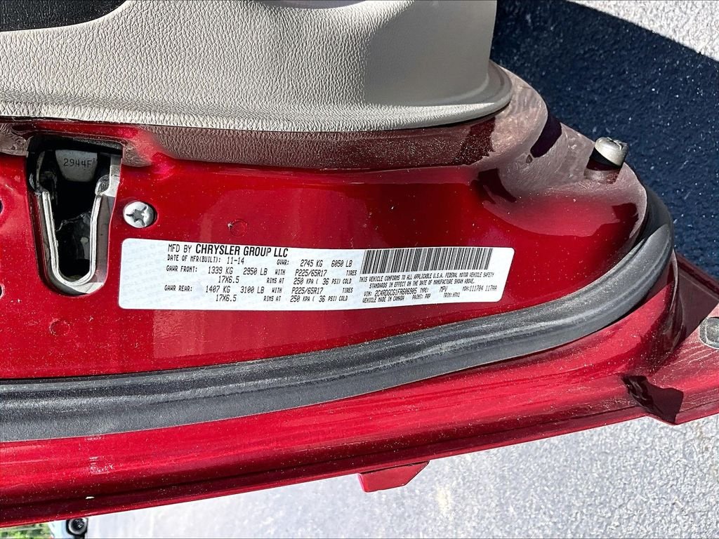 Used 2015 Red Dodge SXT image 9