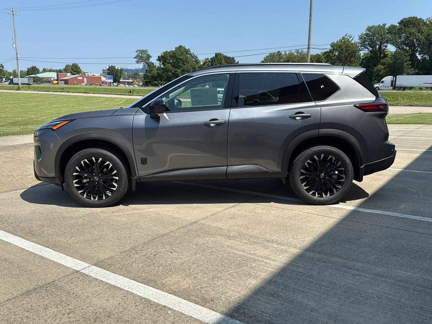 New 2026 Gun Metallic Nissan Dark Armor image 4