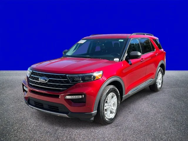 Used 2023 Red Ford XLT image 7