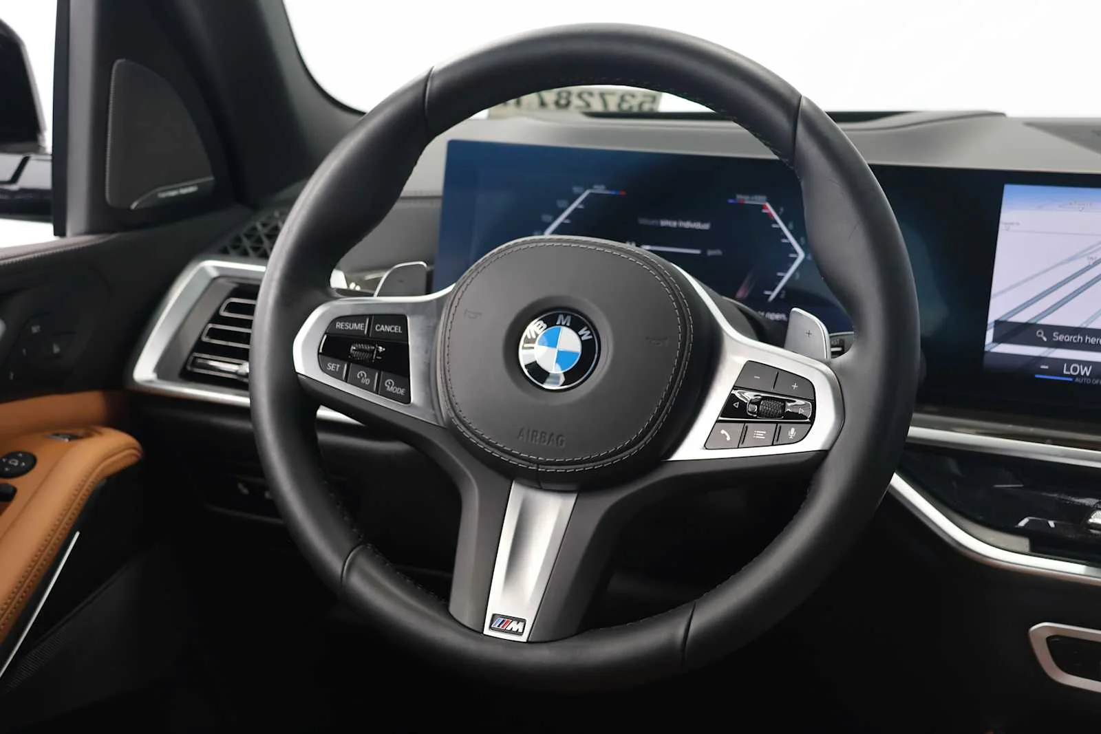 Certified Used 2025 Carbon Black Metallic BMW xDrive40i image 27