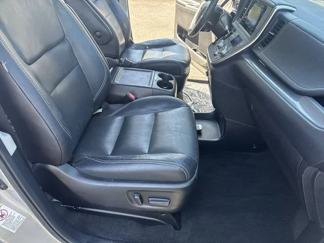 Used 2017 Silver Toyota SE Premium image 10