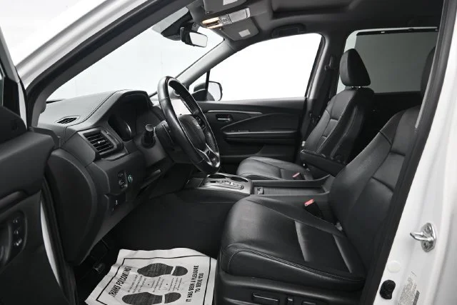 Used 2022 White Honda Special Edition image 10