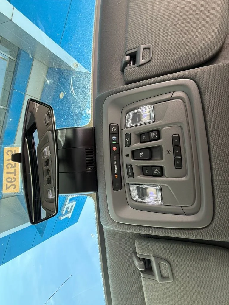 New 2026 Summit White GMC Elevation image 25
