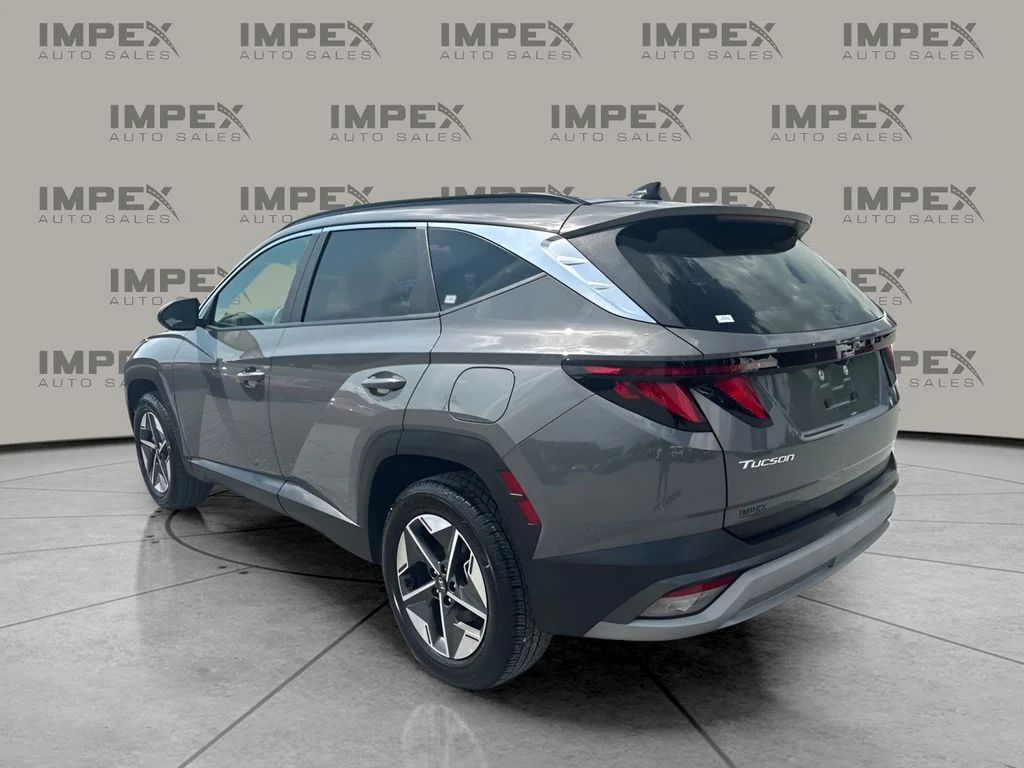 Used 2025 Gray Hyundai SEL image 3