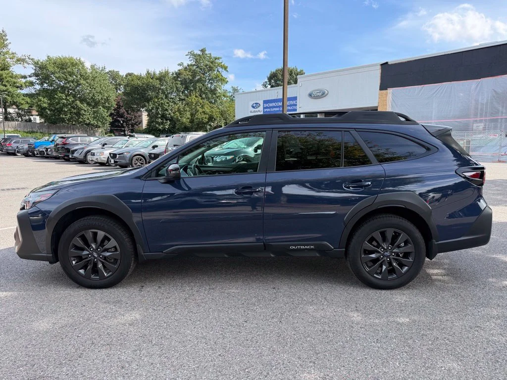Used 2025 Cosmic Blue Pearl Subaru Onyx Edition image 4