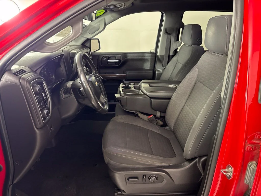 Used 2021 Red Chevrolet LT image 29