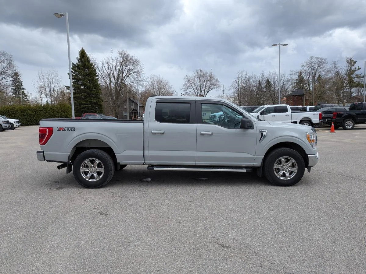 Used 2023 White Ford XLT image 4
