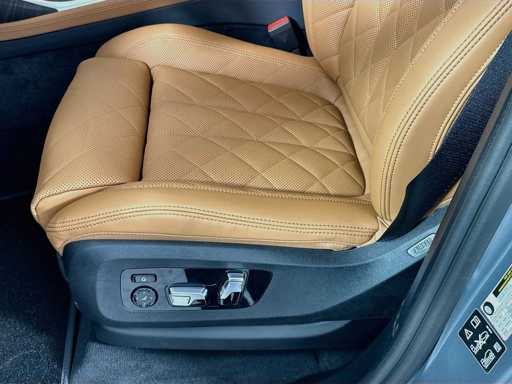 New 2027 Gray Metallic BMW xDrive40i image 21