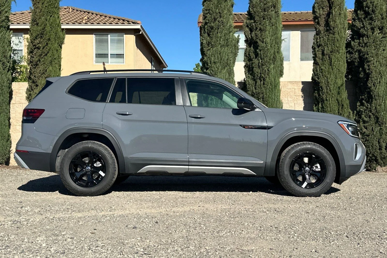 New 2026 Pure Gray Volkswagen 2.0T Peak Edition image 3
