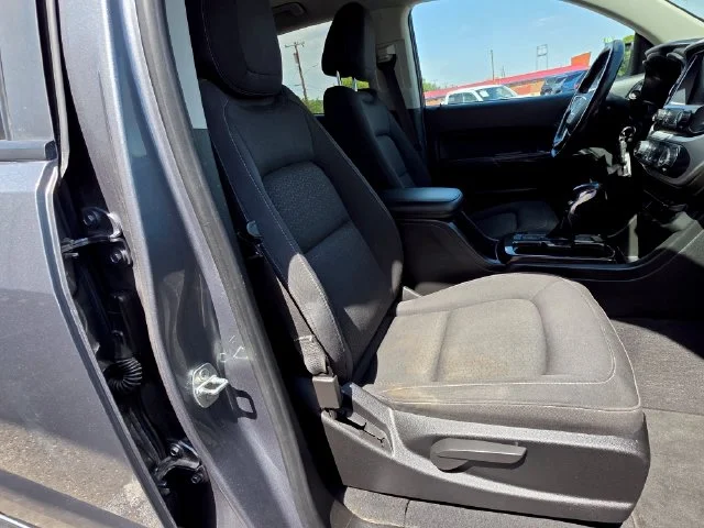 Used 2022 Gray GMC Elevation image 32