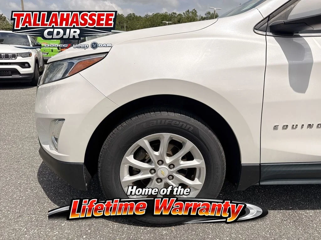 Used 2018 Pearl Chevrolet LT image 12