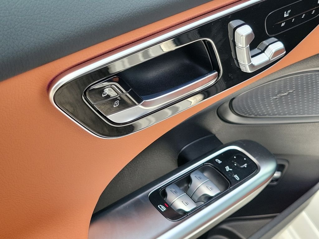 New 2026 White Mercedes-Benz C 300 image 20