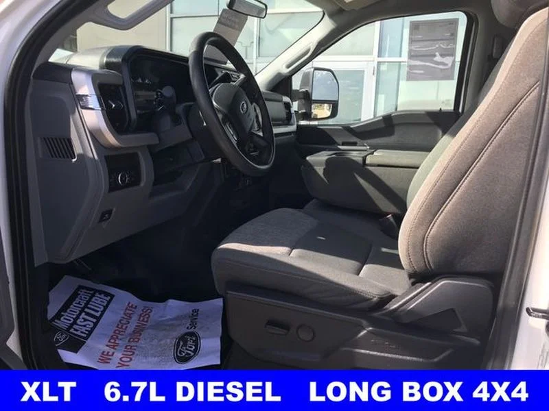 Certified Used 2024 Oxford White Ford XLT image 6