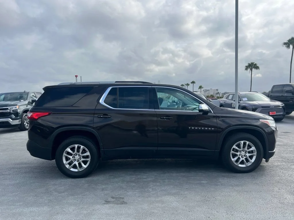 Used 2018 SABLE BROWN METALLIC Chevrolet LT Cloth image 4