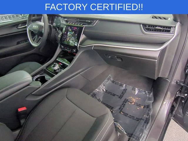 Used 2024 Gray Jeep Laredo image 37