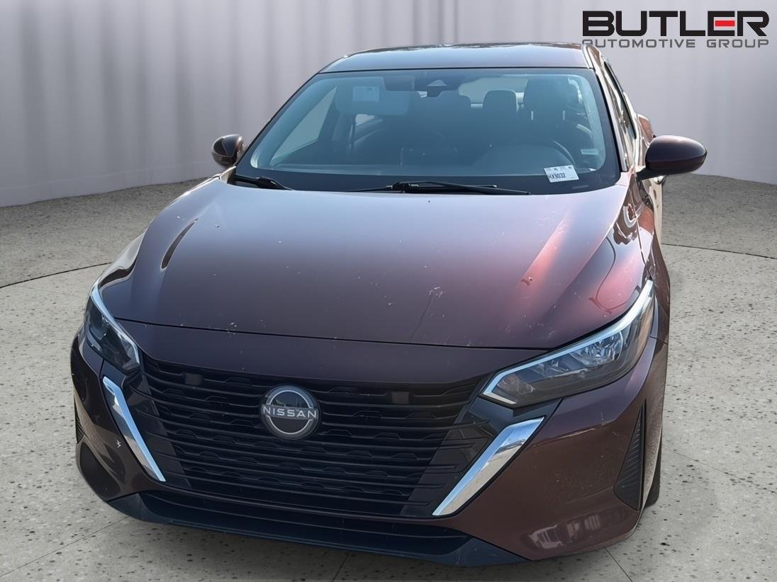 Used 2024 Rosewood Metallic Nissan SV image 3