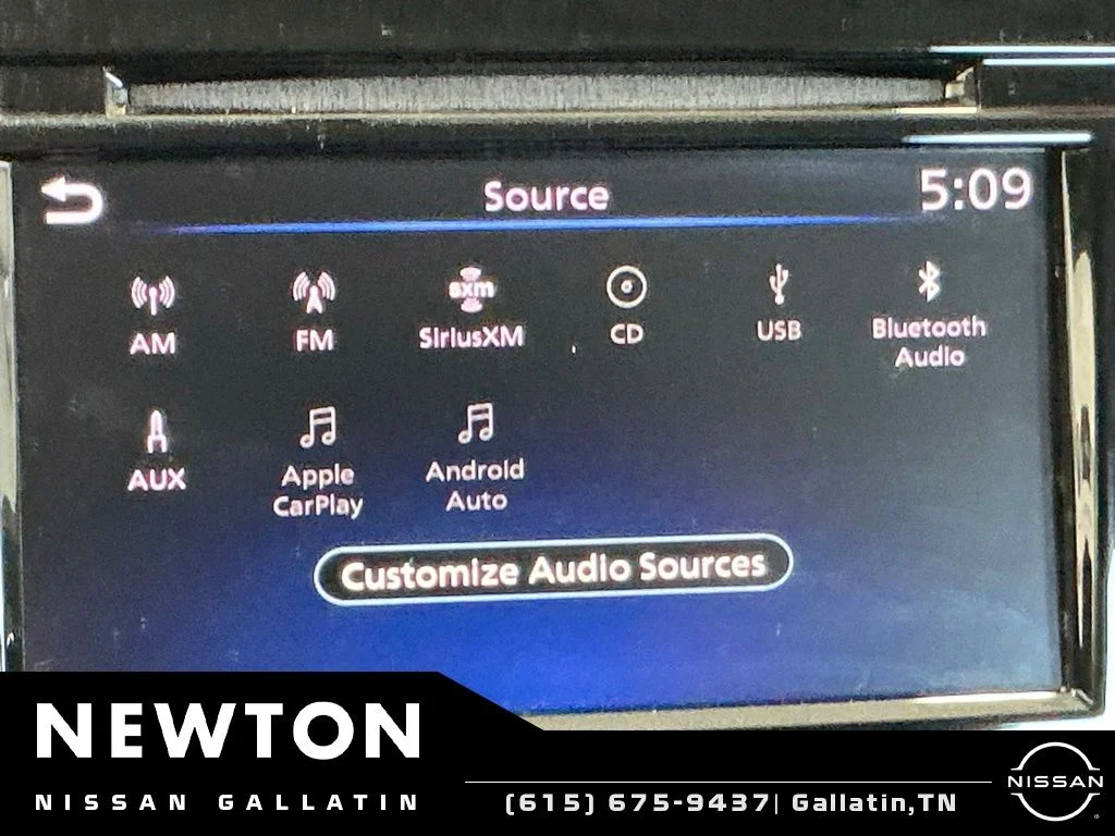Used 2018 Magnetic Black Nissan S image 22