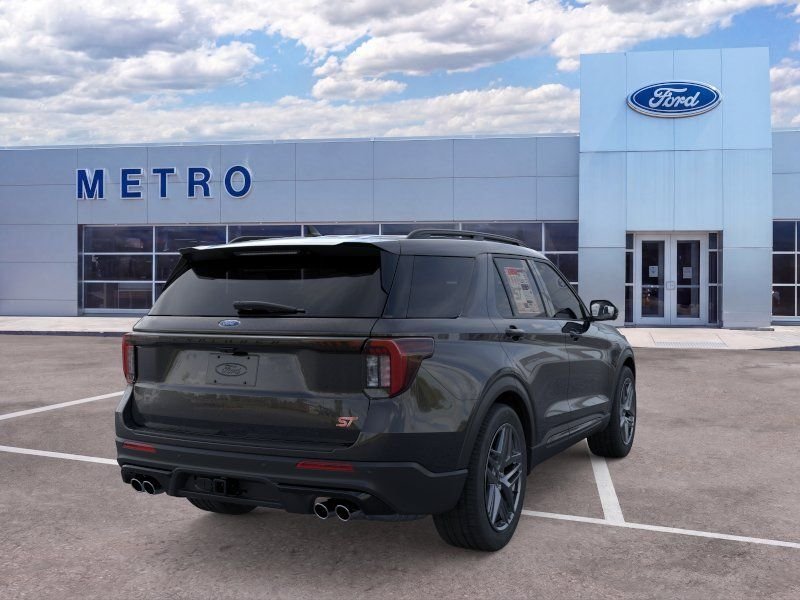 2026 Ford Explorer ST - Photo 8