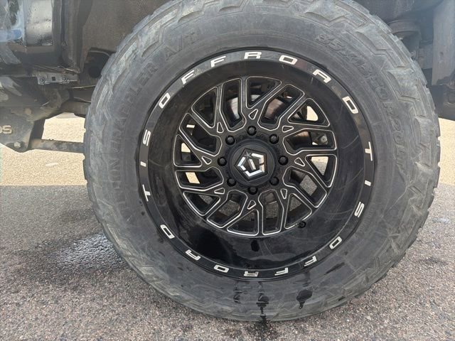 Used 2017 Shadow Black Ford Platinum image 11
