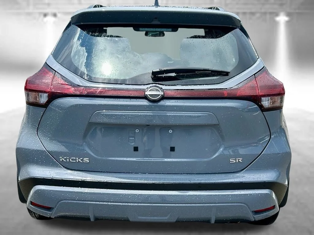 Used 2024 Boulder Gray Metallic Nissan SR image 8