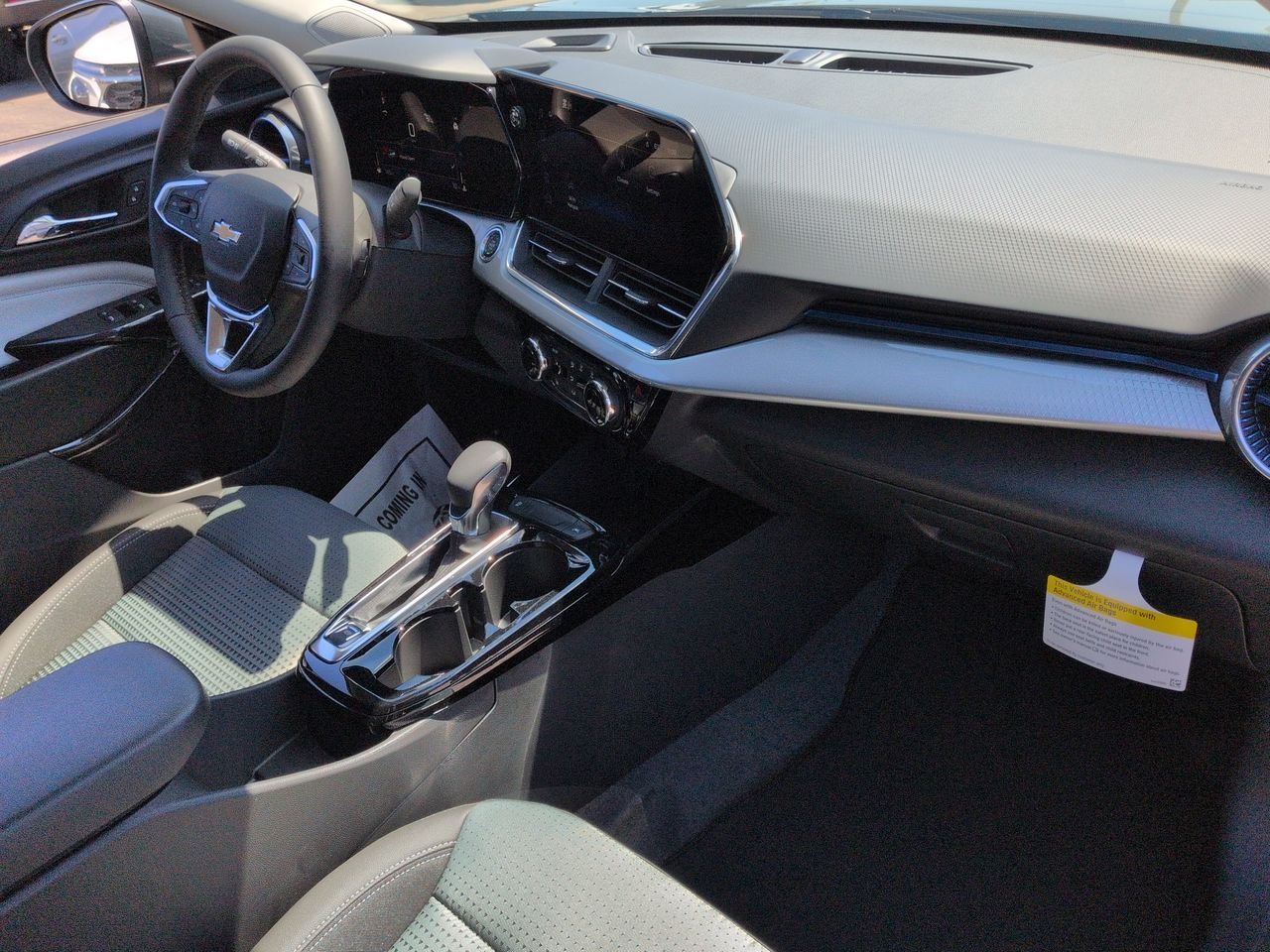 2026 Chevrolet Trax LT - Photo 30