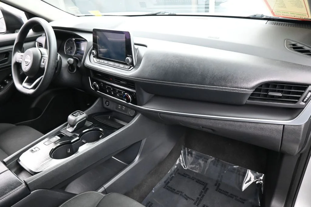 Used 2024 Brilliant Silver Metallic Nissan S image 38