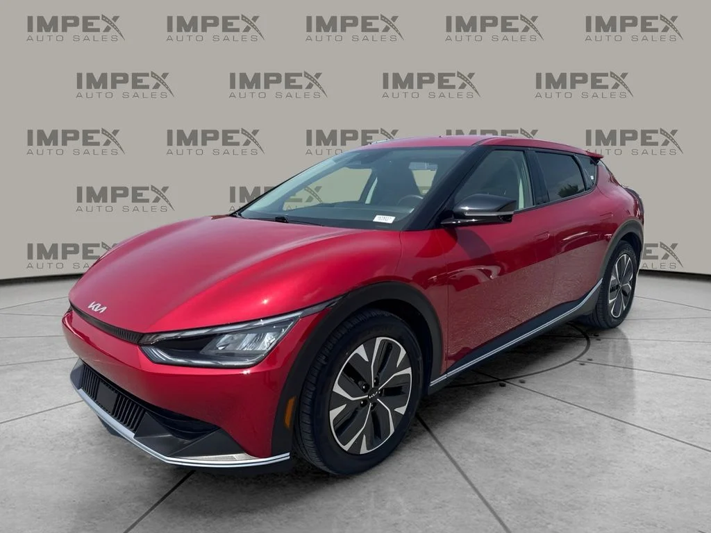 Used 2024 Red Kia Light image 1