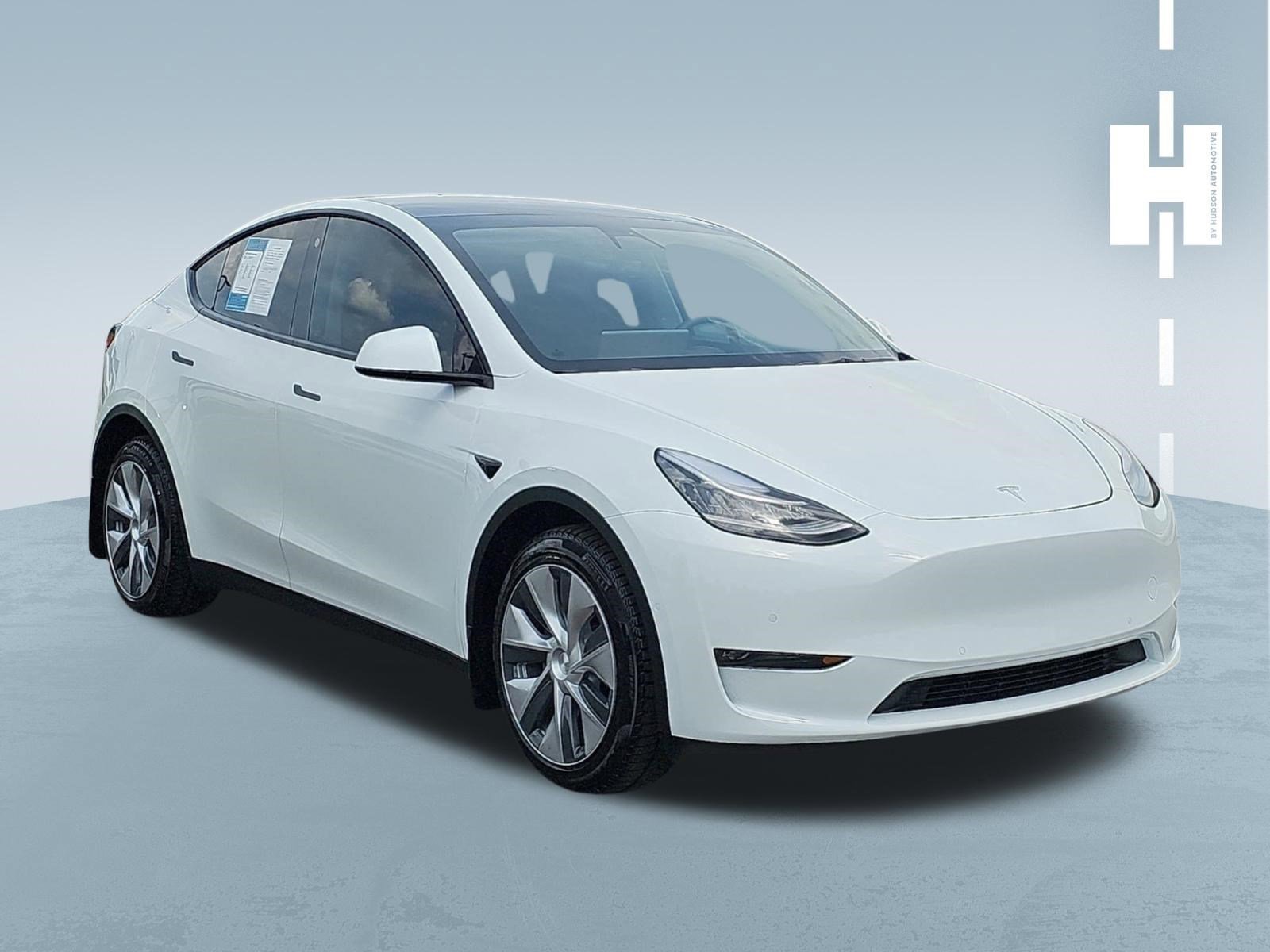 Used 2022  Tesla Long Range image 1
