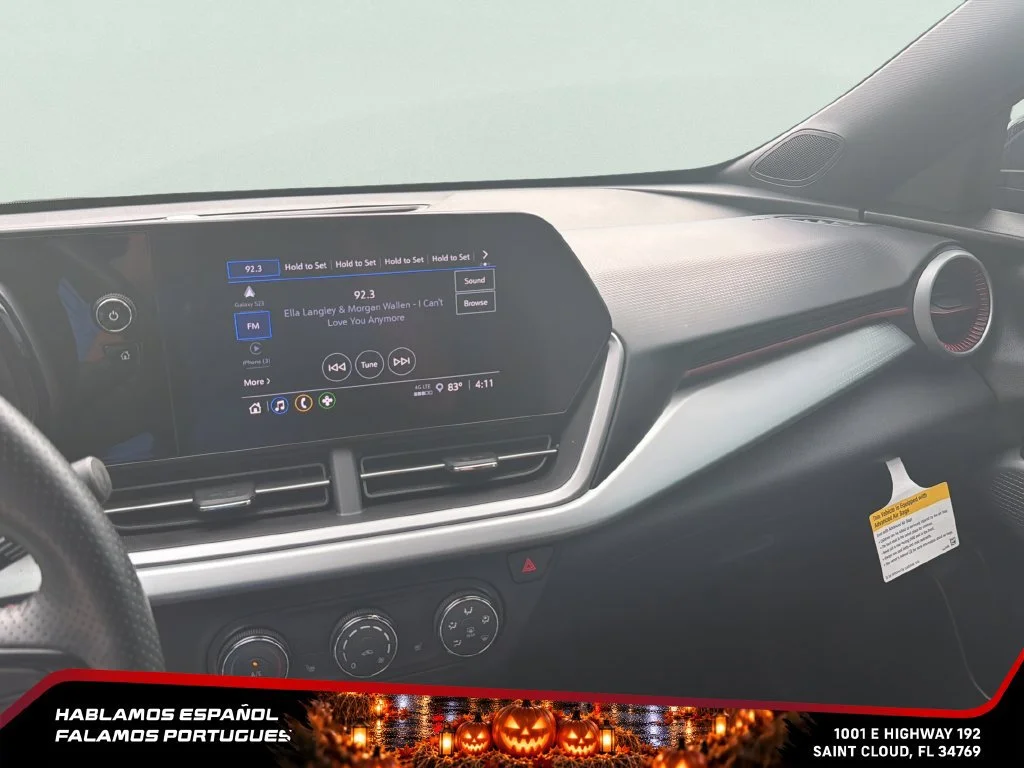 Used 2024 Fountain Blue Chevrolet 1RS image 20