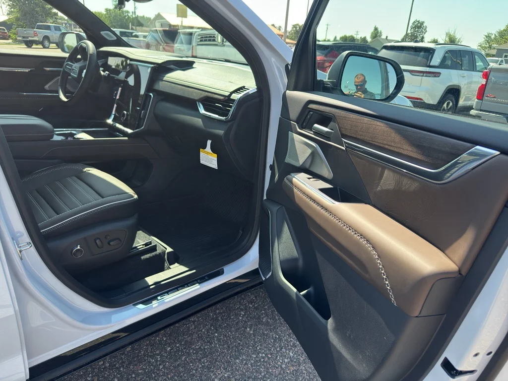New 2026 Glacier White Tricoat GMC Denali Ultimate image 16