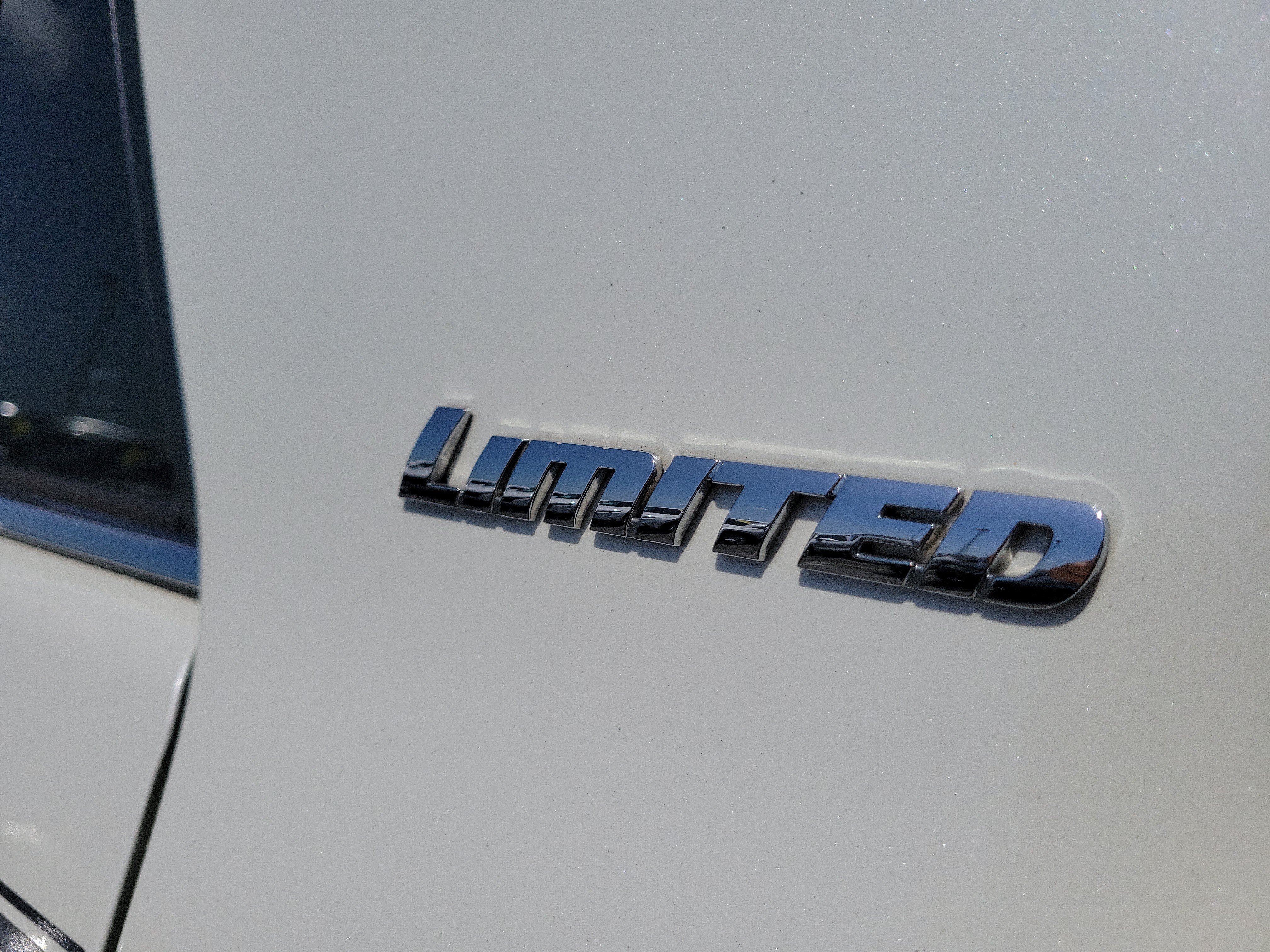 Used 2021 Blizzard Pearl Toyota Limited image 9