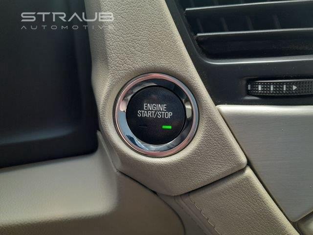 Used 2018  GMC  image 19