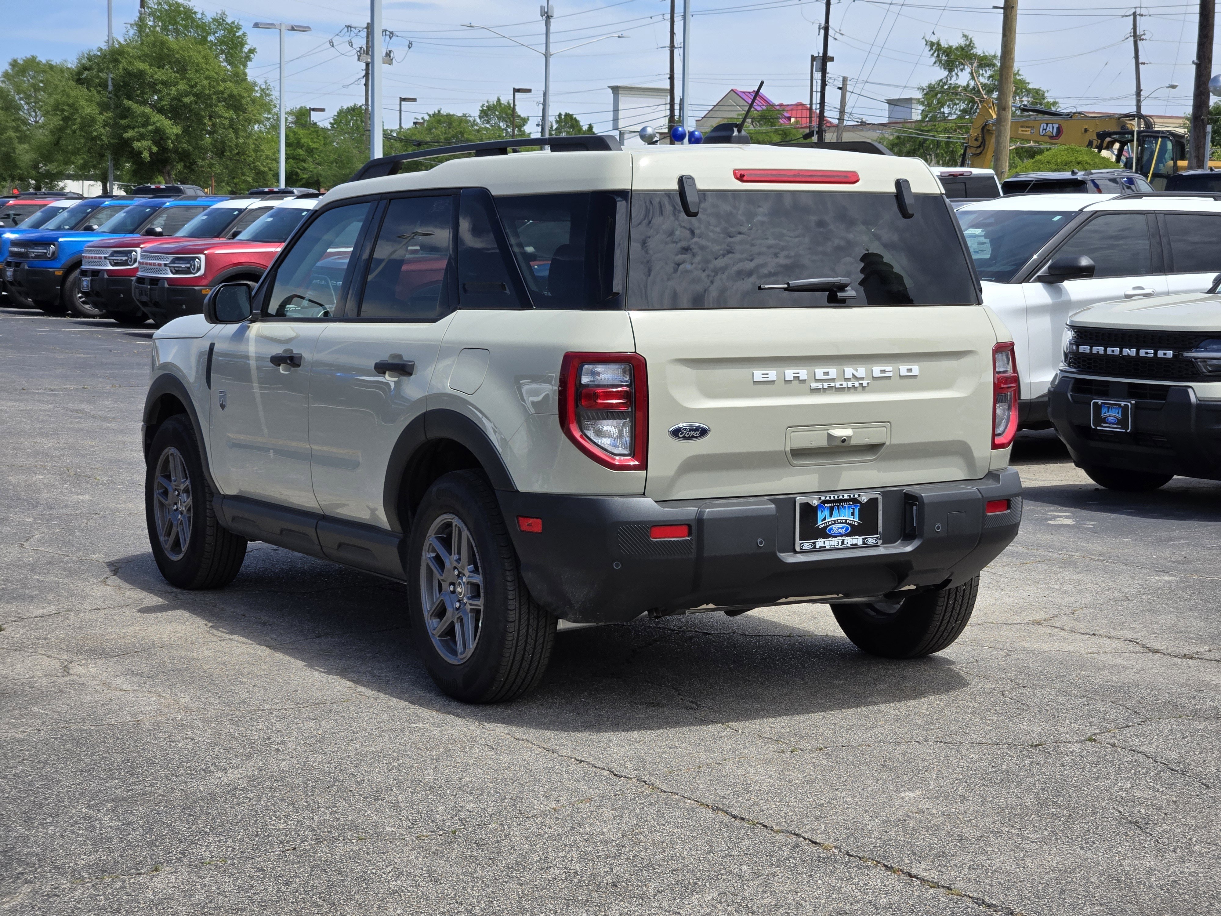 New 2025 Beige Ford Big Bend image 3