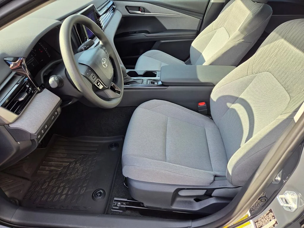 Used 2026  Toyota LE image 13
