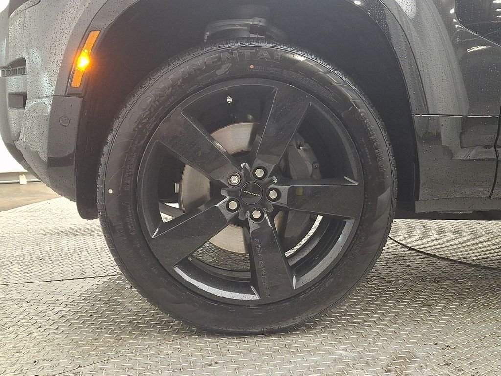 New 2026 Carpathian Grey Land Rover X-Dynamic SE image 5