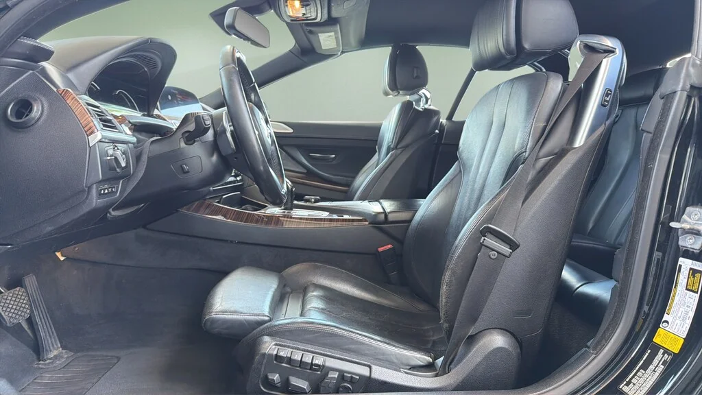 Used 2016 Black Sapphire Metallic BMW  image 17