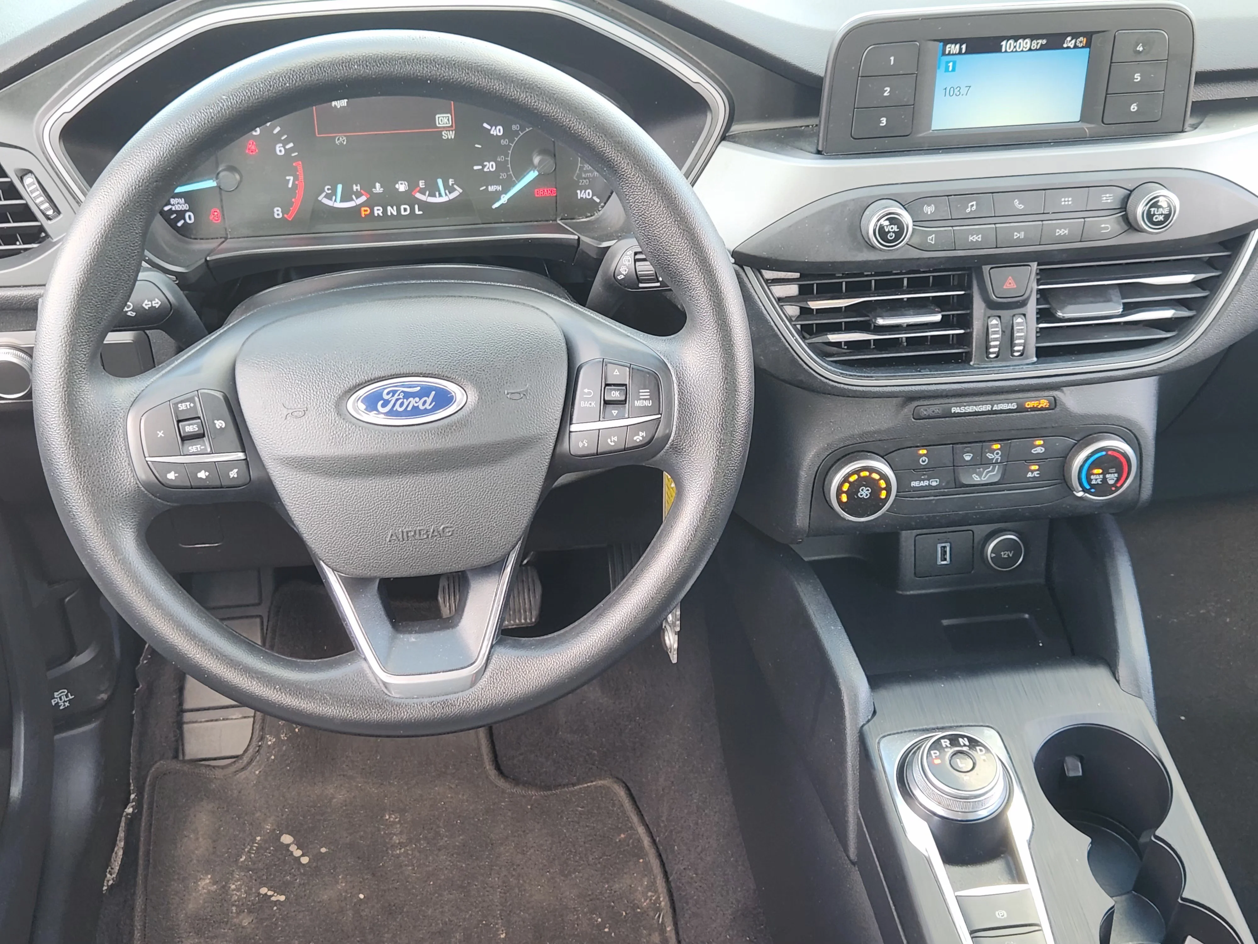 Used 2020  Ford S image 25
