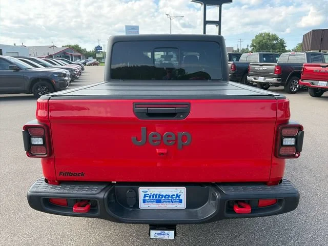 Used 2021  Jeep Rubicon image 6