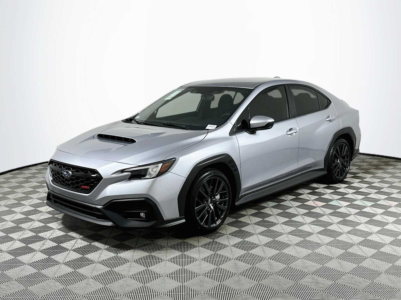 New 2026 ICE SILVER METALLIC Subaru Premium image 3
