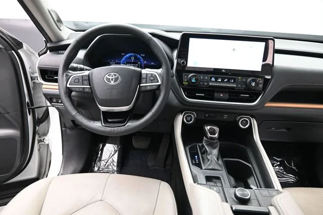 Used 2024 Beige Toyota Platinum image 18