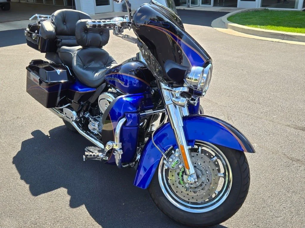 Used 2004 Blue Harley-Davidson  image 4