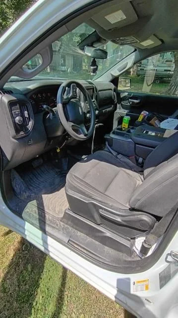 Used 2023 White Chevrolet WT image 4
