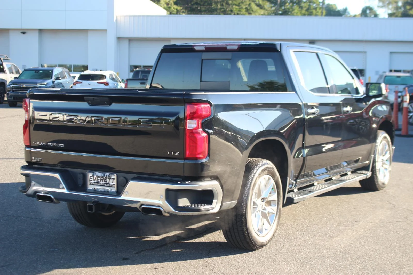 Used 2022 Black Chevrolet LTZ image 7