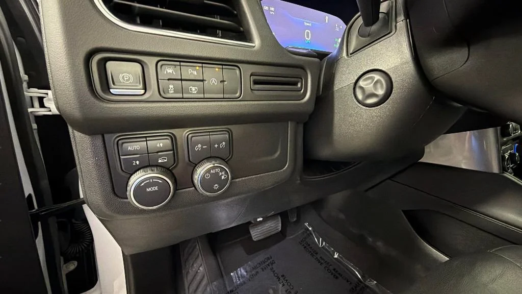 Used 2023 Summit White Chevrolet LT image 20