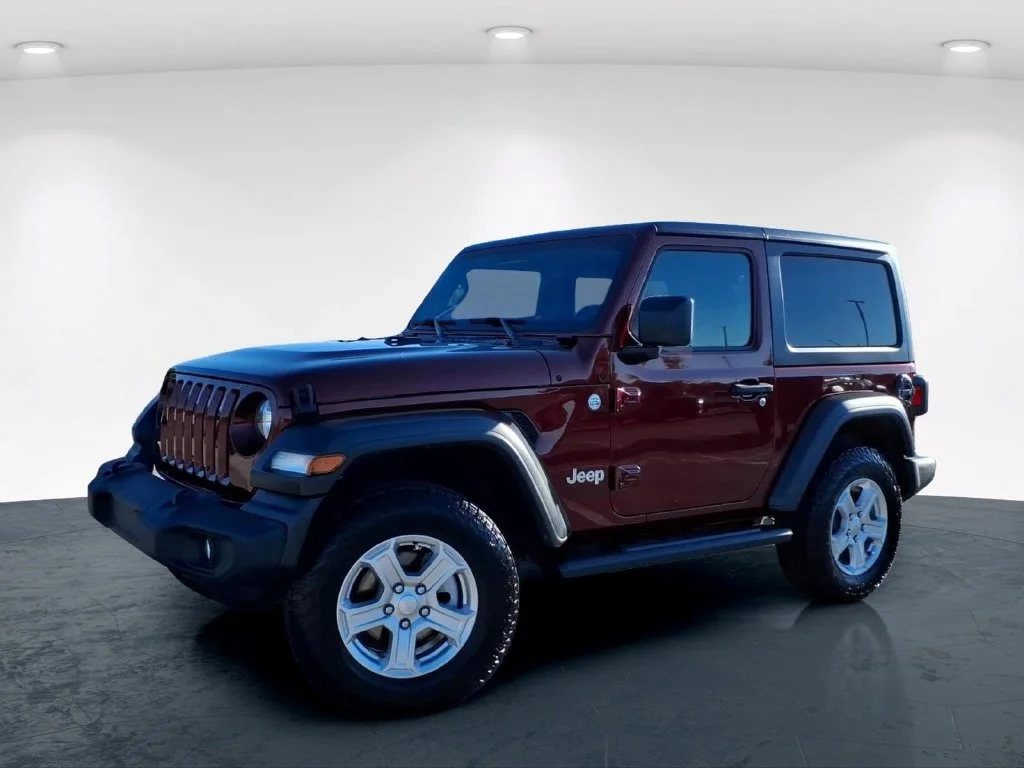 Used 2021 Red Jeep Sport S image 2