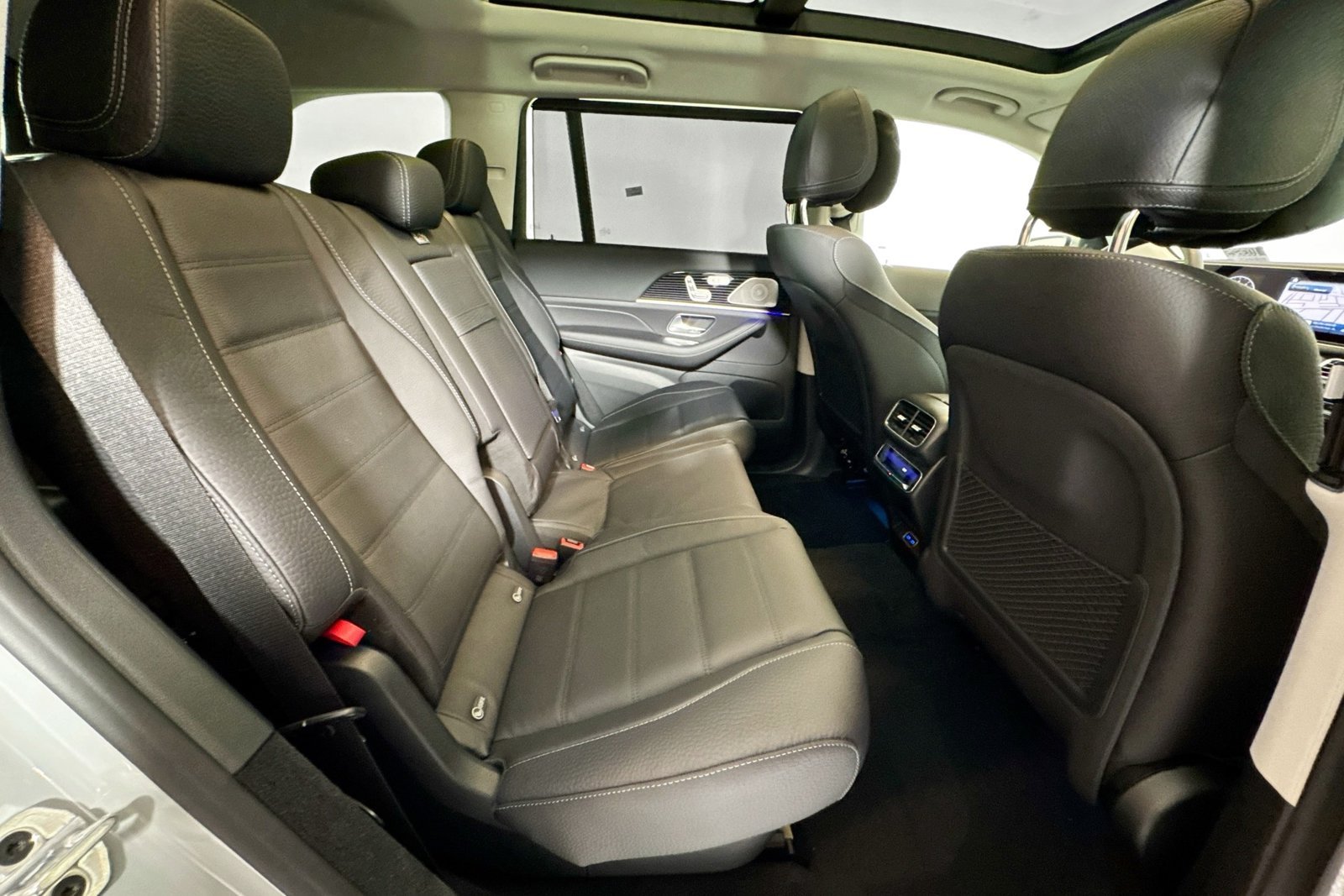New 2026 MANUFAKTUR Alpine Grey Mercedes-Benz GLS 450 image 25