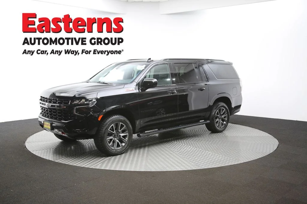 Used 2023 Black Chevrolet Z71 image 62