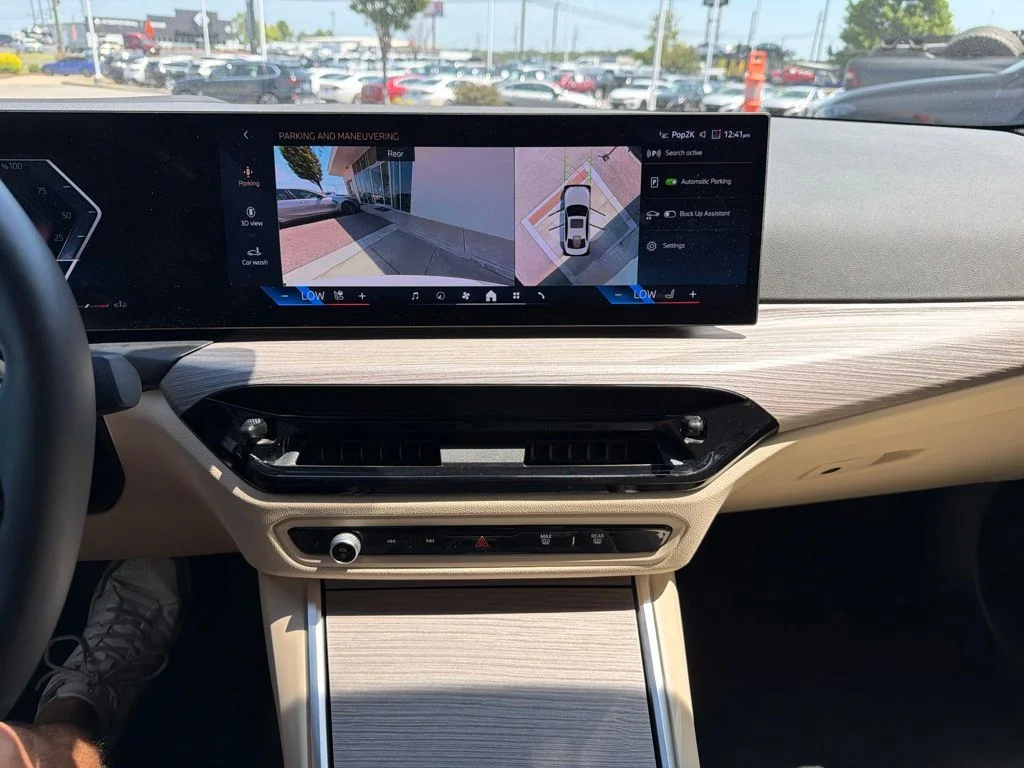 Used 2025 White BMW 330i image 22