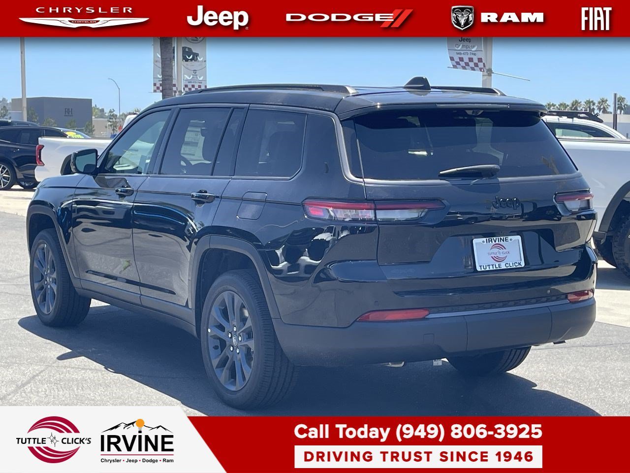 New 2026 Diamond Black Crystal Pearl-Coat Exterior Paint Jeep 85th Anniversary Edition image 4