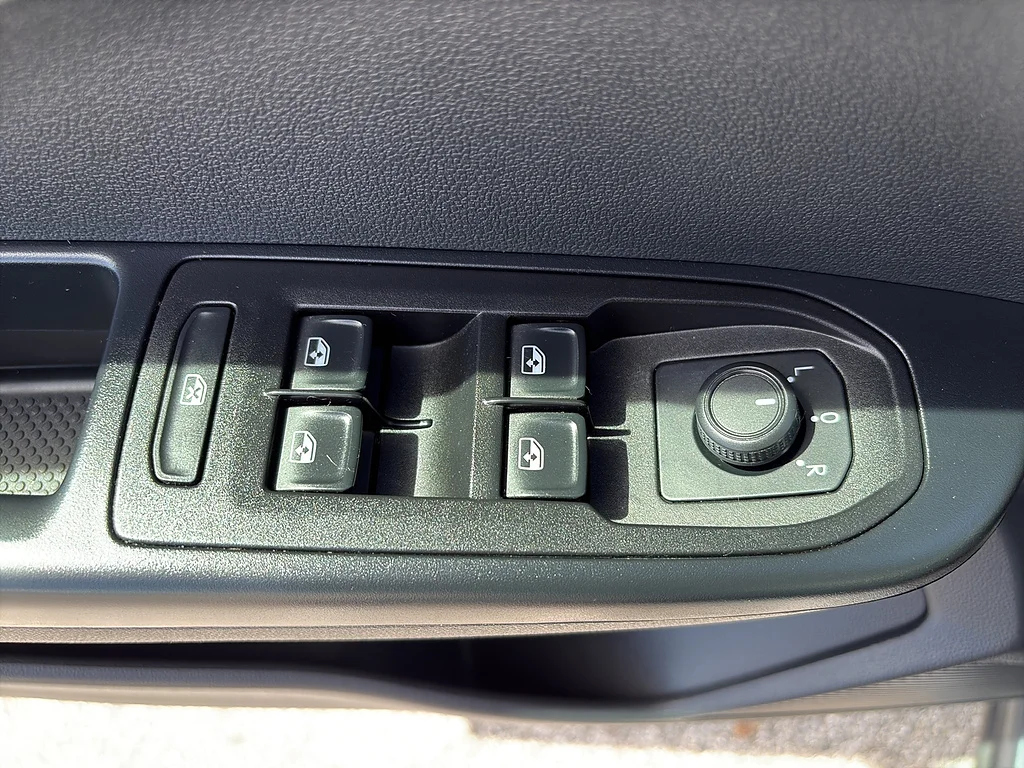 Used 2023 Platinum Gray Metallic Volkswagen S FWD image 29